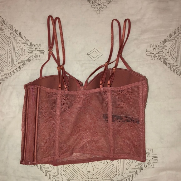 NWOT Victoria’s Secret Lace Corset - Picture 3 of 5